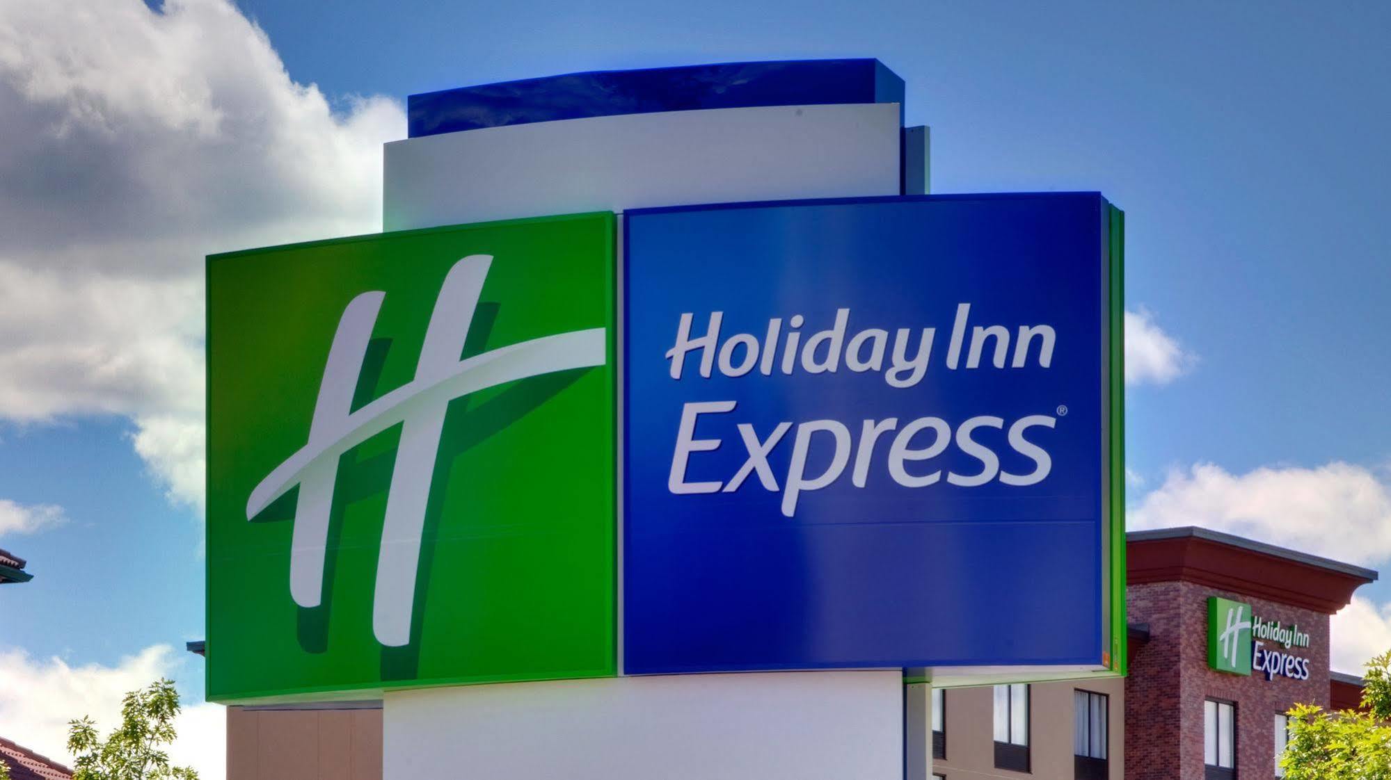 Holiday Inn Express & Suites - Jacksonville W - I295 And I10 By Ihg Exterior foto